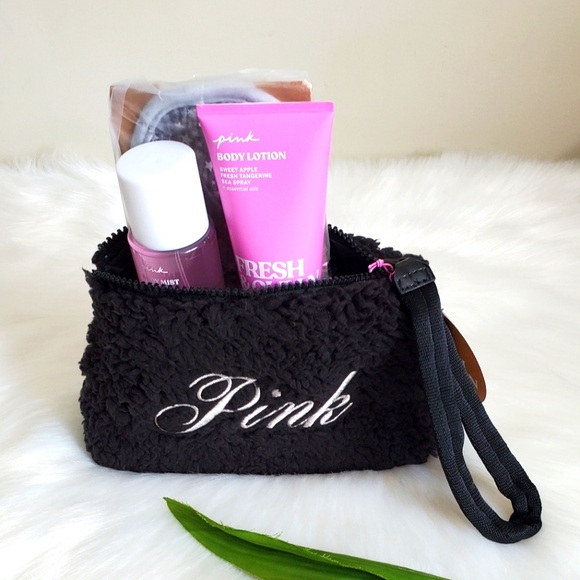 💕Pink Victoria's Secret Beauty Gift Set - Picture 3 of 7